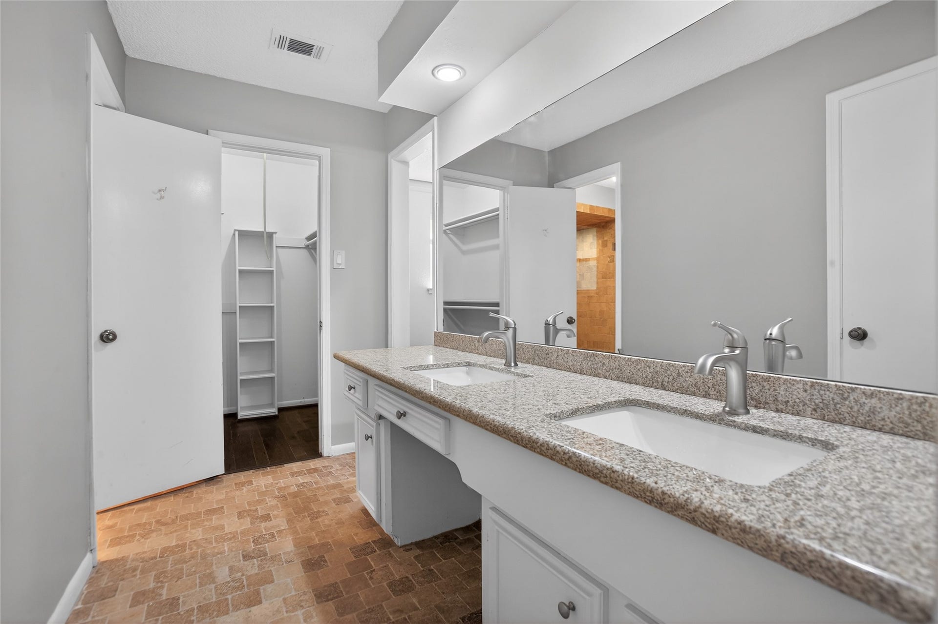 1927 HIDDEN CREEK Drive, Kingwood, TX 77339 1927 HIDDEN CREEK Drive, Kingwood, TX 77339