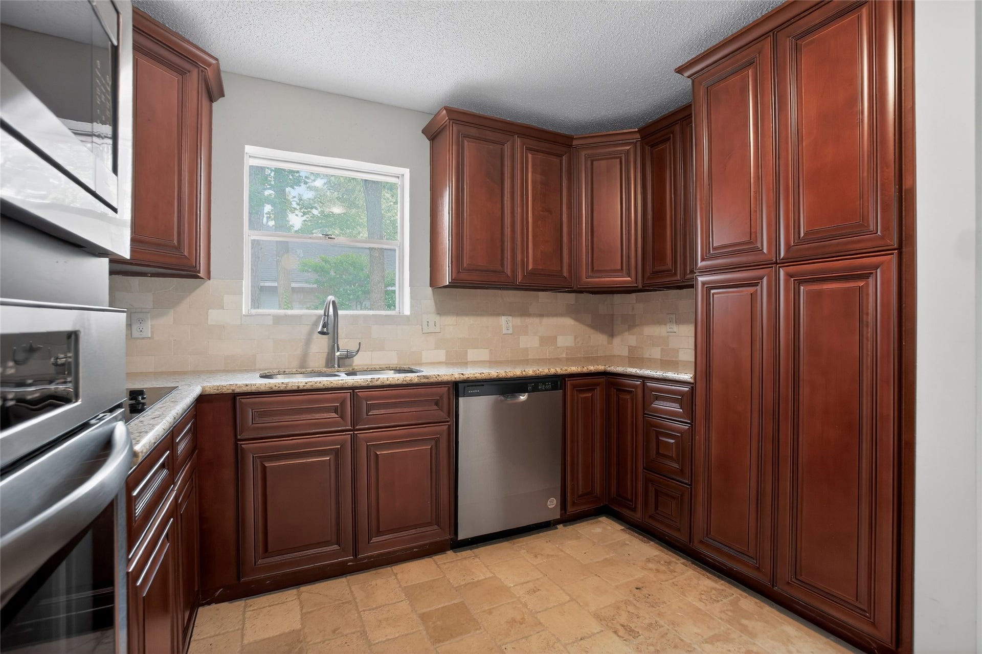 1927 HIDDEN CREEK Drive, Kingwood, TX 77339 1927 HIDDEN CREEK Drive, Kingwood, TX 77339