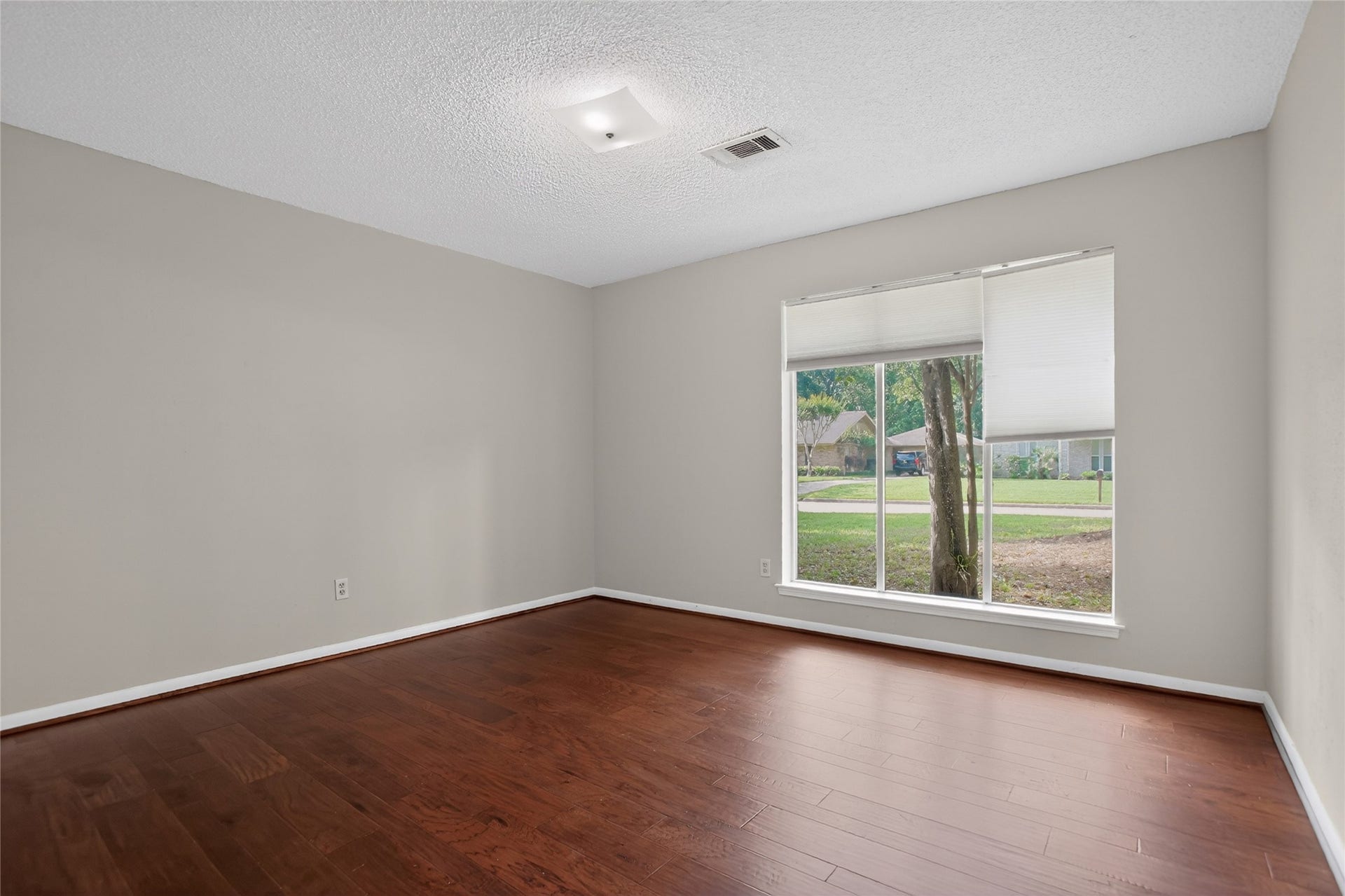1927 HIDDEN CREEK Drive, Kingwood, TX 77339 1927 HIDDEN CREEK Drive, Kingwood, TX 77339