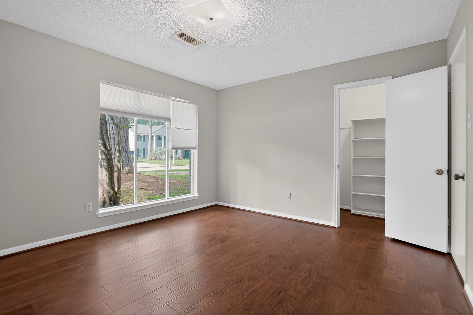 1927 HIDDEN CREEK Drive, Kingwood, TX 77339 1927 HIDDEN CREEK Drive, Kingwood, TX 77339