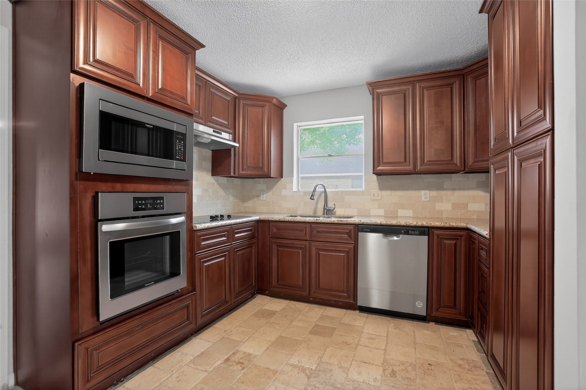 1927 HIDDEN CREEK Drive, Kingwood, TX 77339 1927 HIDDEN CREEK Drive, Kingwood, TX 77339