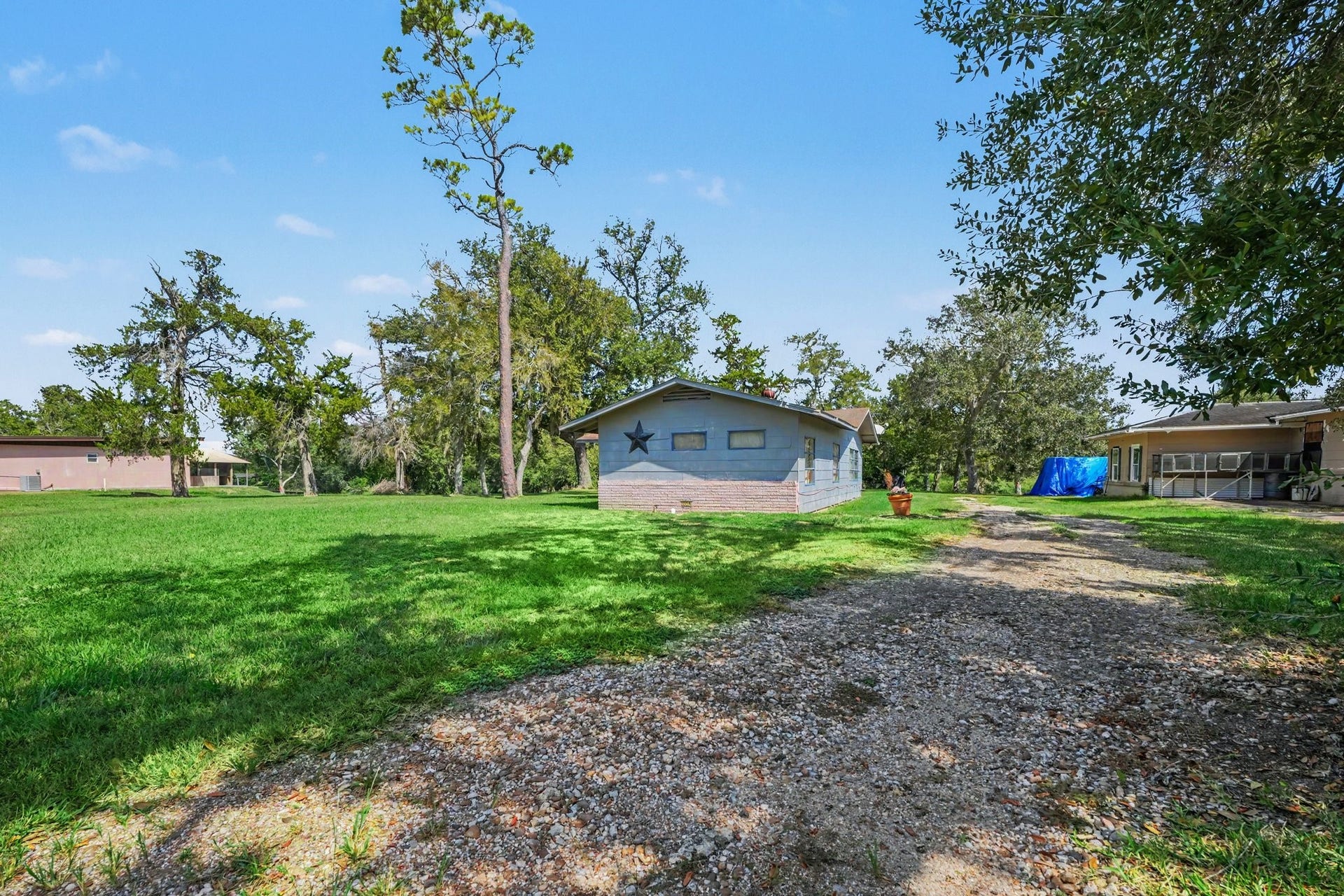 3315 Saint Anne Street, Liverpool, TX 77577 3315 Saint Anne Street, Liverpool, TX 77577
