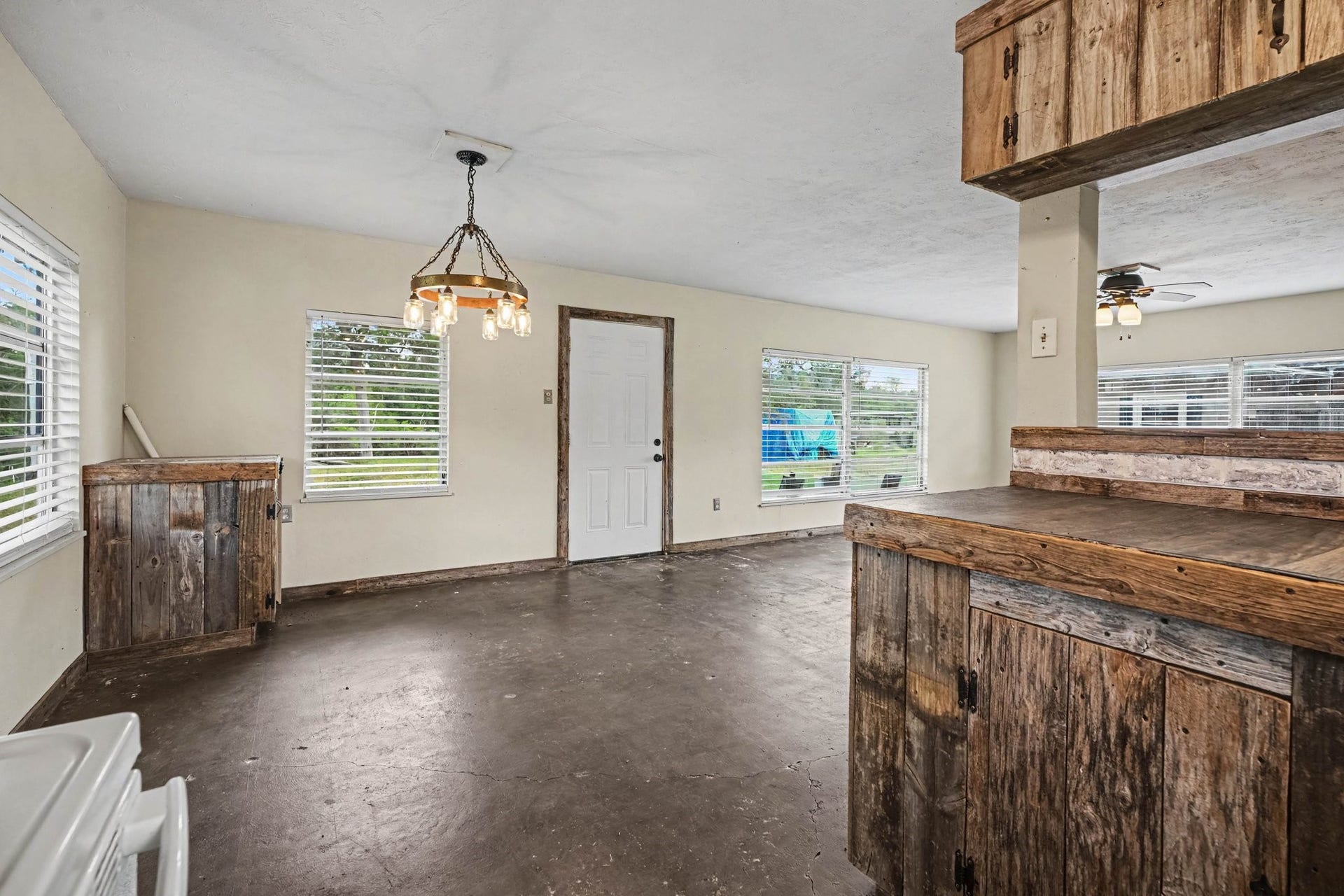 3315 Saint Anne Street, Liverpool, TX 77577 3315 Saint Anne Street, Liverpool, TX 77577