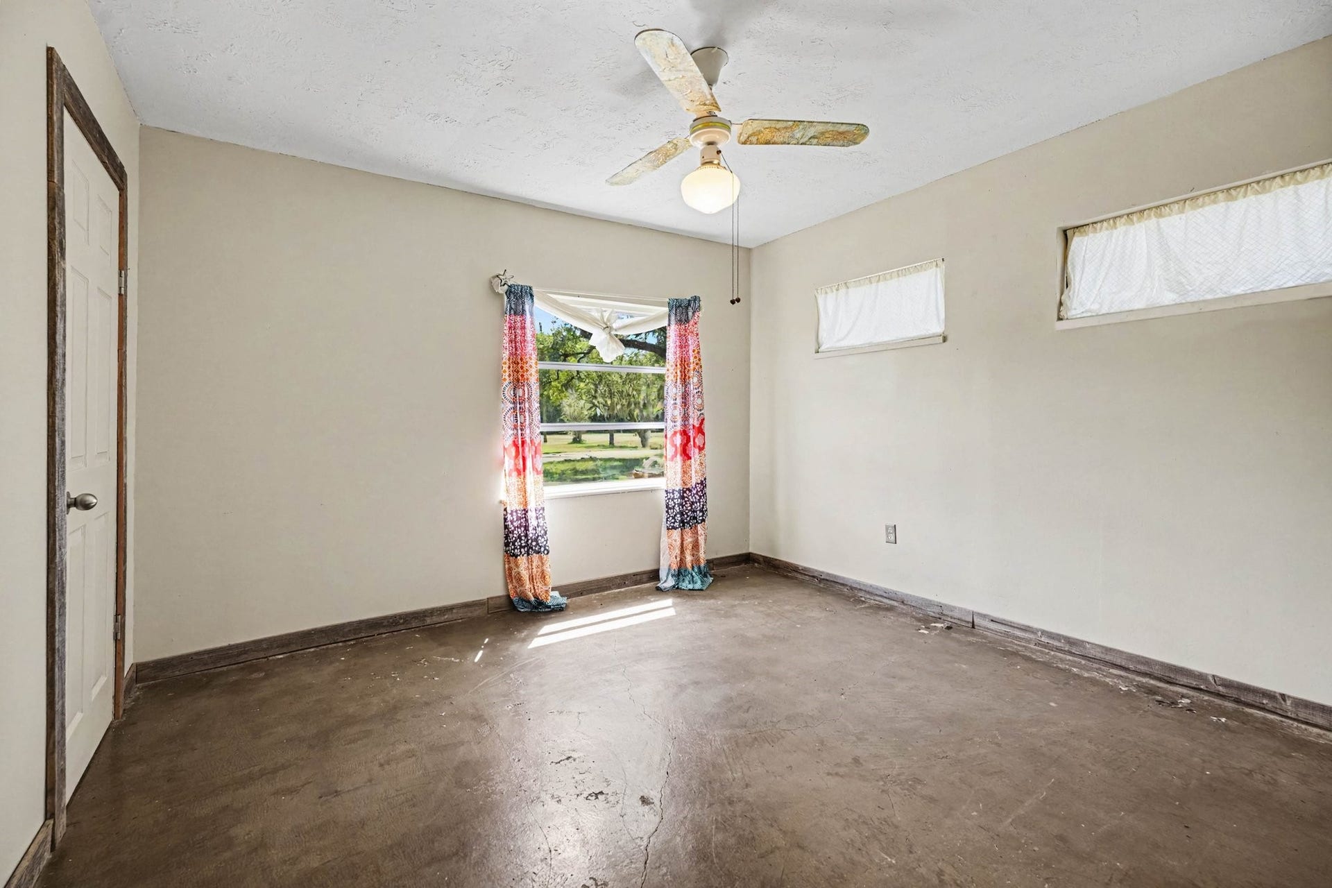3315 Saint Anne Street, Liverpool, TX 77577 3315 Saint Anne Street, Liverpool, TX 77577