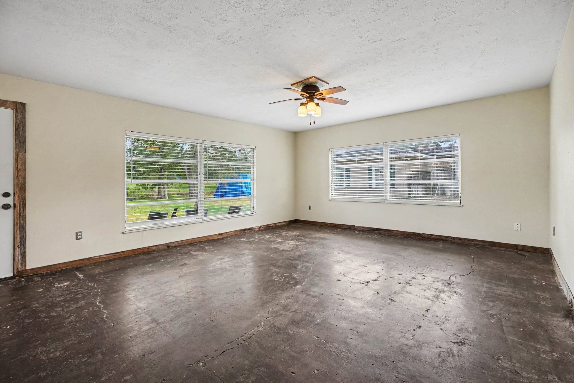3315 Saint Anne Street, Liverpool, TX 77577 3315 Saint Anne Street, Liverpool, TX 77577