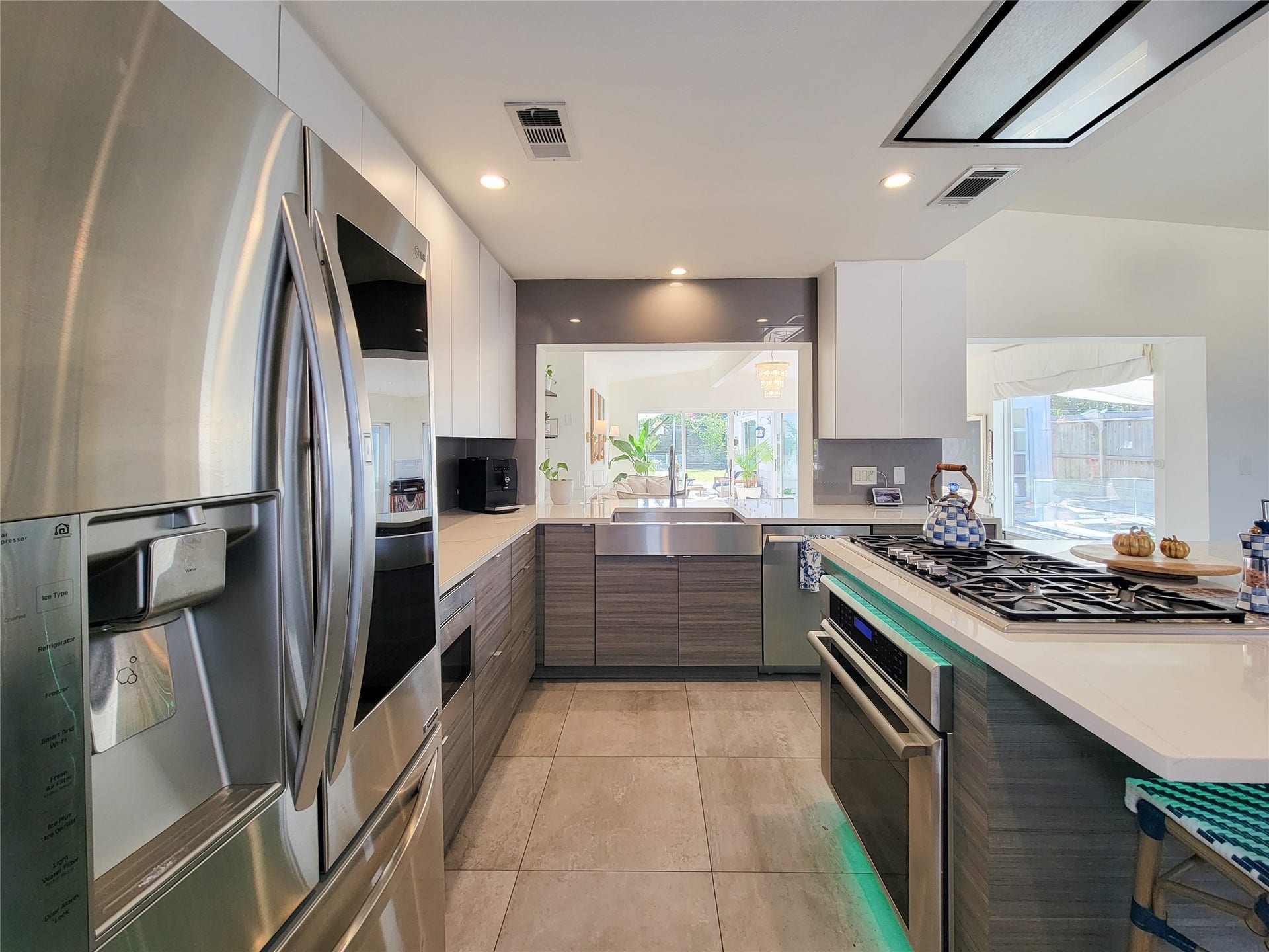 5231 Lamonte Lane, Houston, TX 77092 5231 Lamonte Lane, Houston, TX 77092