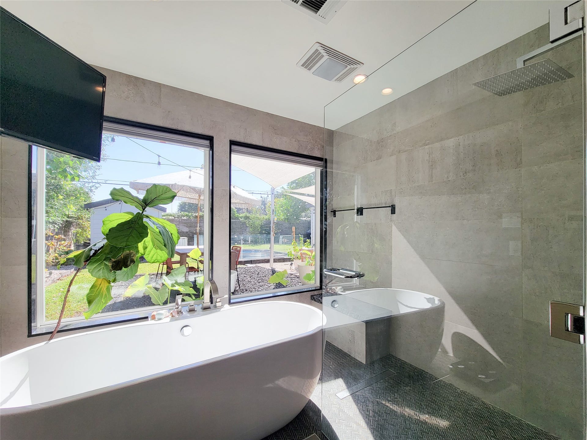 5231 Lamonte Lane, Houston, TX 77092 5231 Lamonte Lane, Houston, TX 77092
