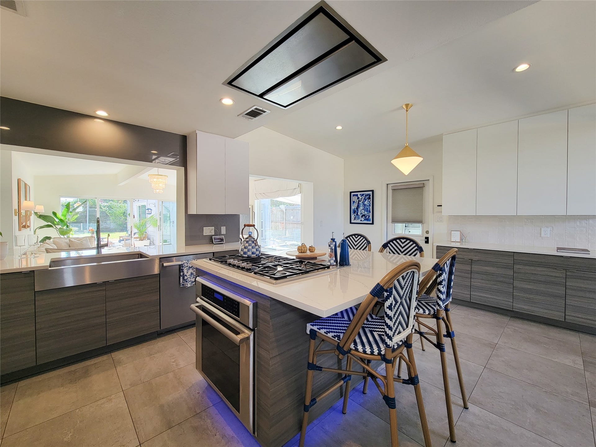 5231 Lamonte Lane, Houston, TX 77092 5231 Lamonte Lane, Houston, TX 77092