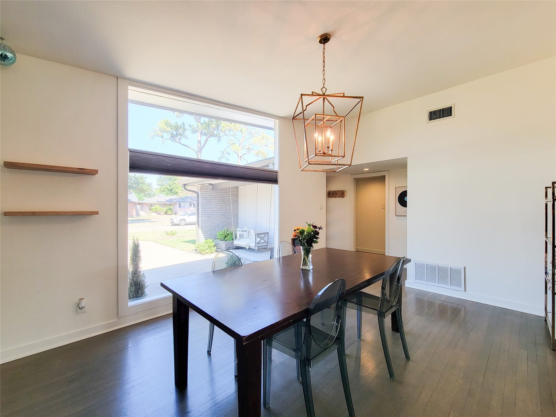 5231 Lamonte Lane, Houston, TX 77092 5231 Lamonte Lane, Houston, TX 77092
