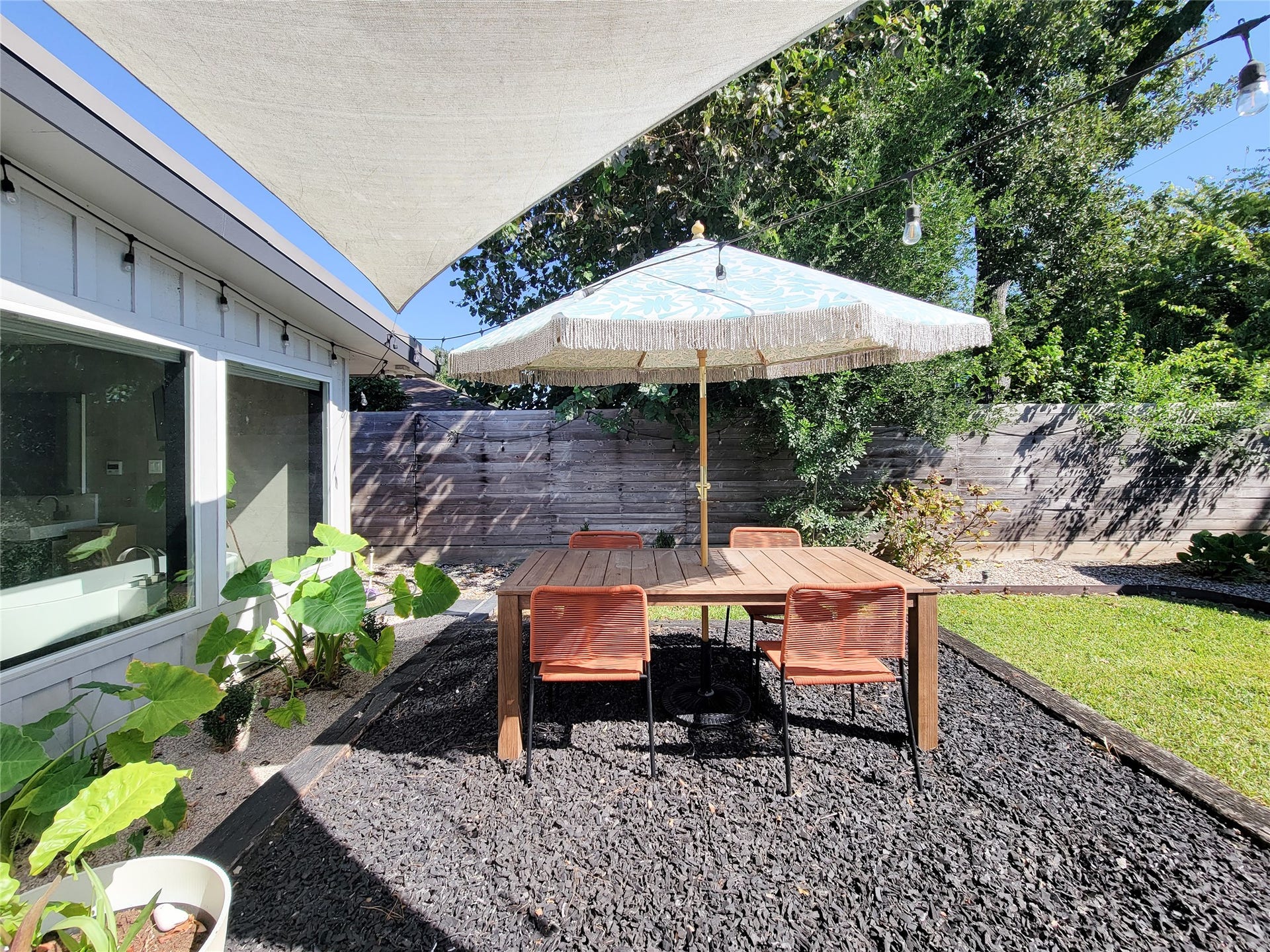 5231 Lamonte Lane, Houston, TX 77092 5231 Lamonte Lane, Houston, TX 77092