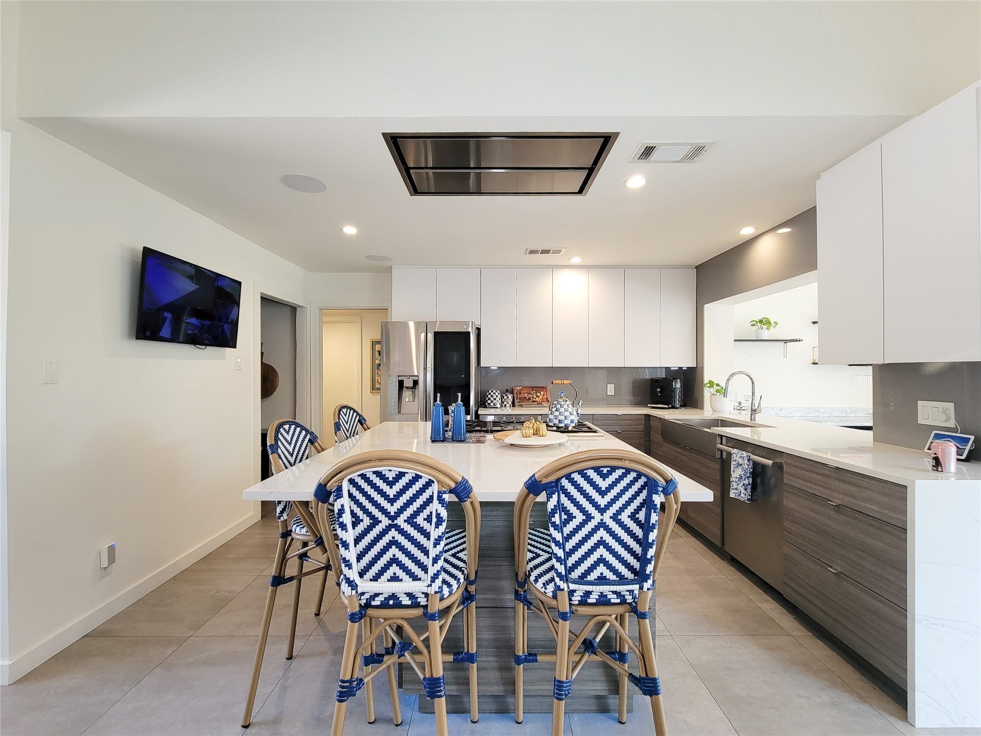 5231 Lamonte Lane, Houston, TX 77092 5231 Lamonte Lane, Houston, TX 77092