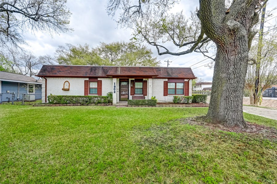 Property photo for 1902 Sedgie Drive, Houston, TX