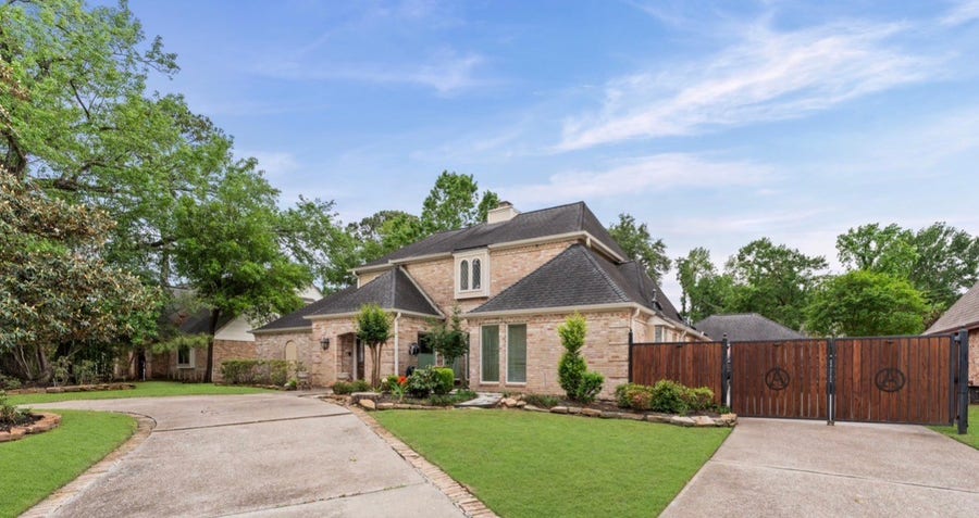 Property photo for 17403 Butte Creek Road, Houston, TX