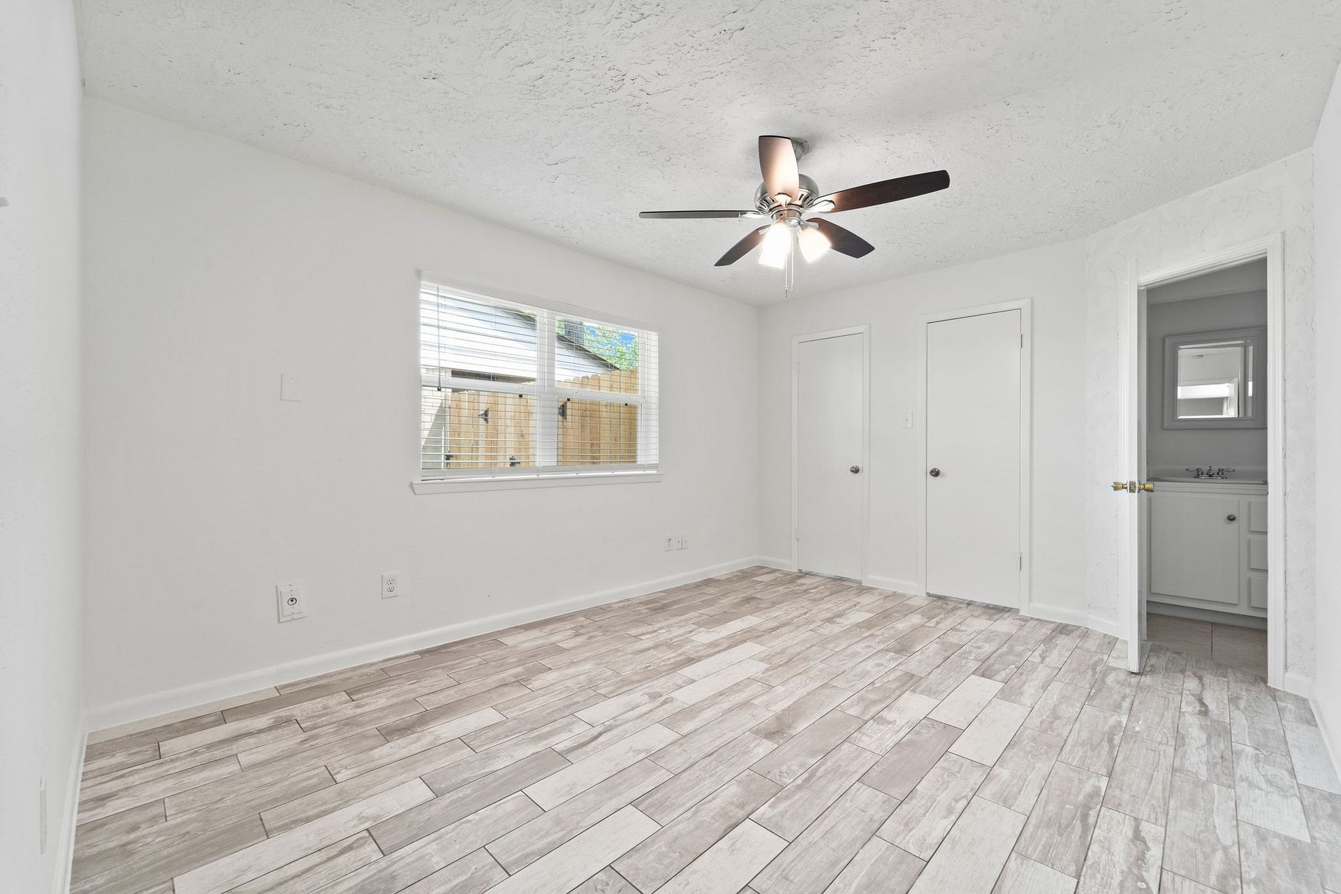 3 W Woodtimber Court, The Woodlands, TX 77381 3 W Woodtimber Court, The Woodlands, TX 77381