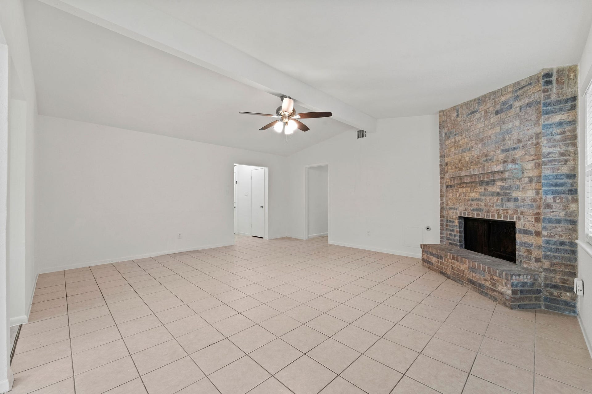 3 W Woodtimber Court, The Woodlands, TX 77381 3 W Woodtimber Court, The Woodlands, TX 77381
