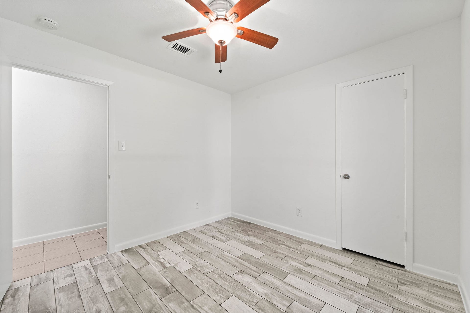 3 W Woodtimber Court, The Woodlands, TX 77381 3 W Woodtimber Court, The Woodlands, TX 77381