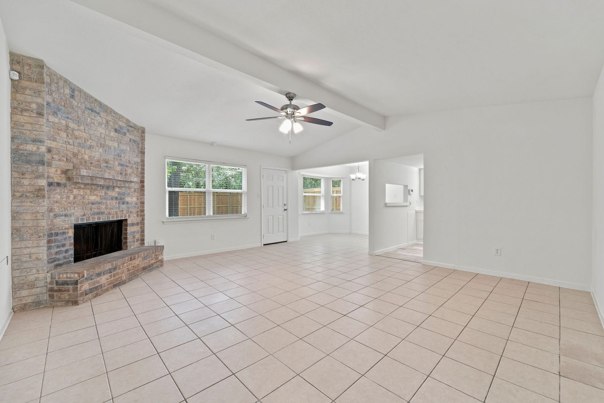 3 W Woodtimber Court, The Woodlands, TX 77381 3 W Woodtimber Court, The Woodlands, TX 77381