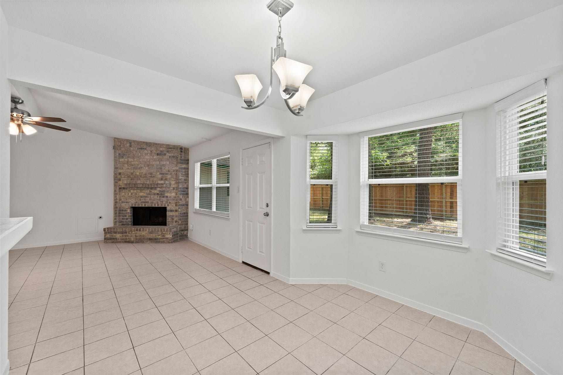3 W Woodtimber Court, The Woodlands, TX 77381 3 W Woodtimber Court, The Woodlands, TX 77381