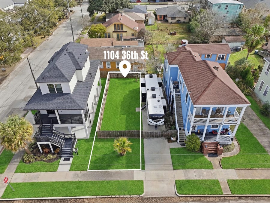 Property photo for 1104 36th Street, Galveston, TX