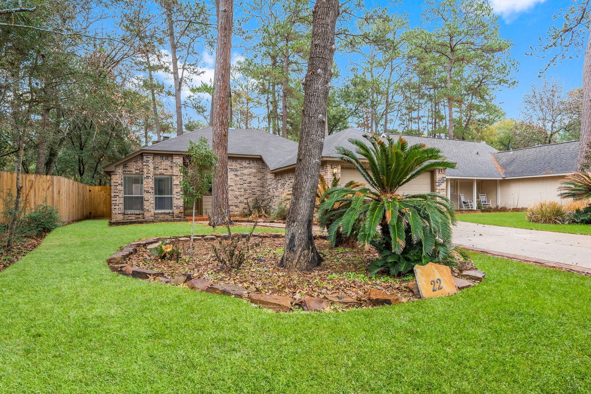 22 Braemar Forest Street, The Woodlands, TX 77381 22 Braemar Forest Street, The Woodlands, TX 77381