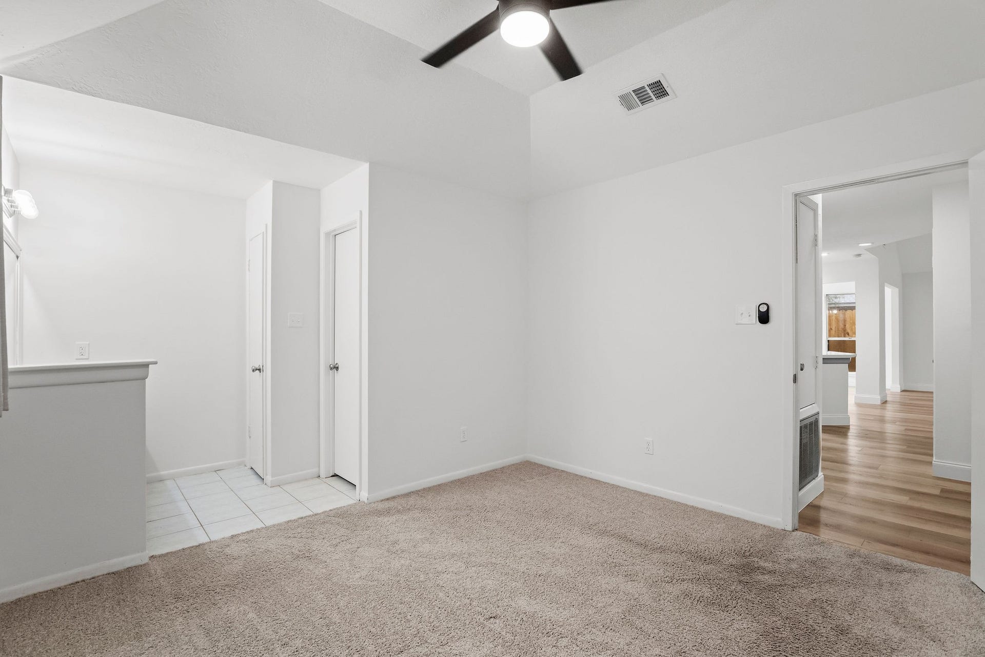 22 Braemar Forest Street, The Woodlands, TX 77381 22 Braemar Forest Street, The Woodlands, TX 77381