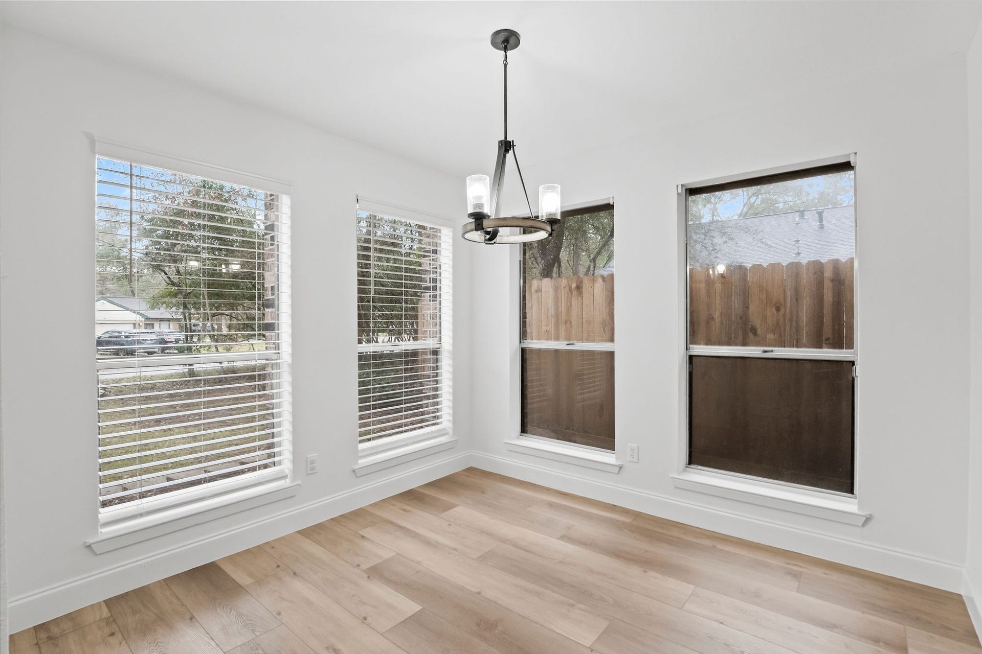22 Braemar Forest Street, The Woodlands, TX 77381 22 Braemar Forest Street, The Woodlands, TX 77381