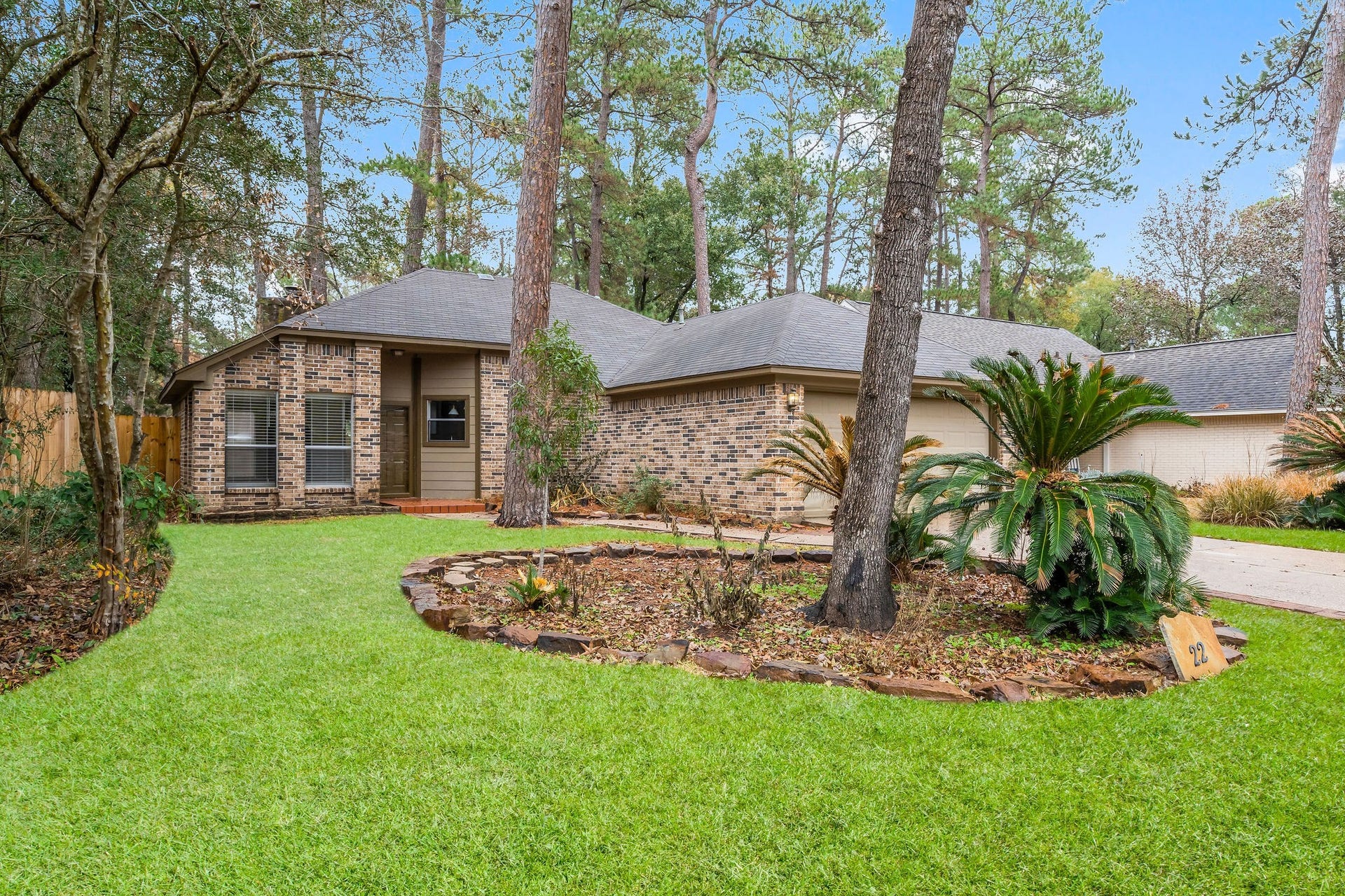 22 Braemar Forest Street, The Woodlands, TX 77381 22 Braemar Forest Street, The Woodlands, TX 77381