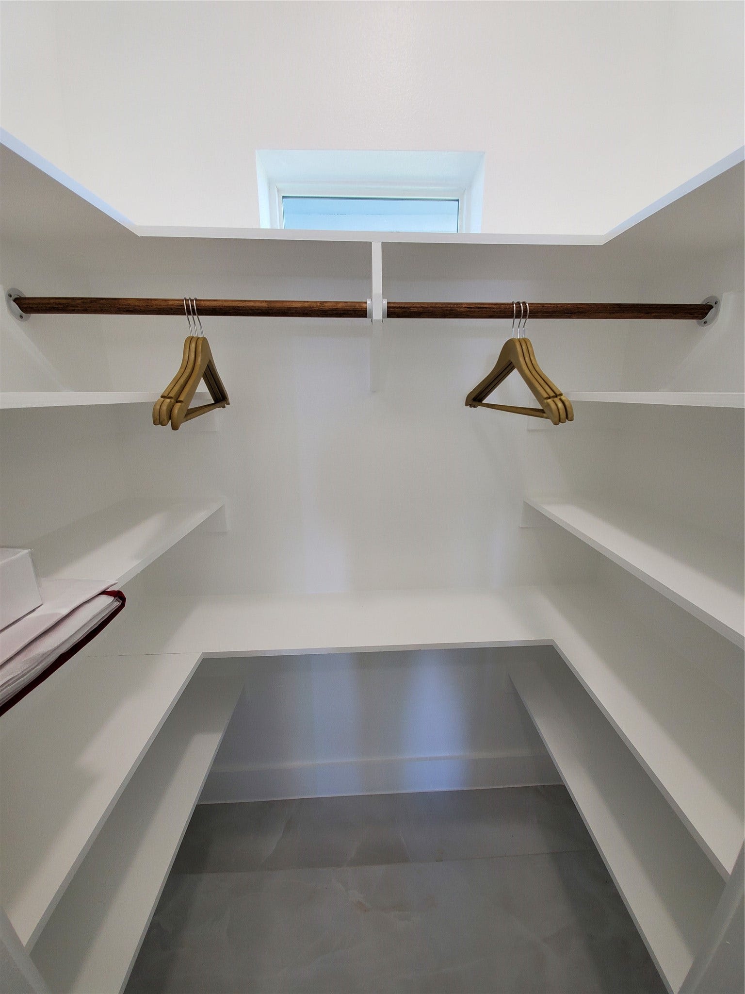3903 Pirates Beach Blvd Court, Galveston, TX 77554 Primary walkin closet
