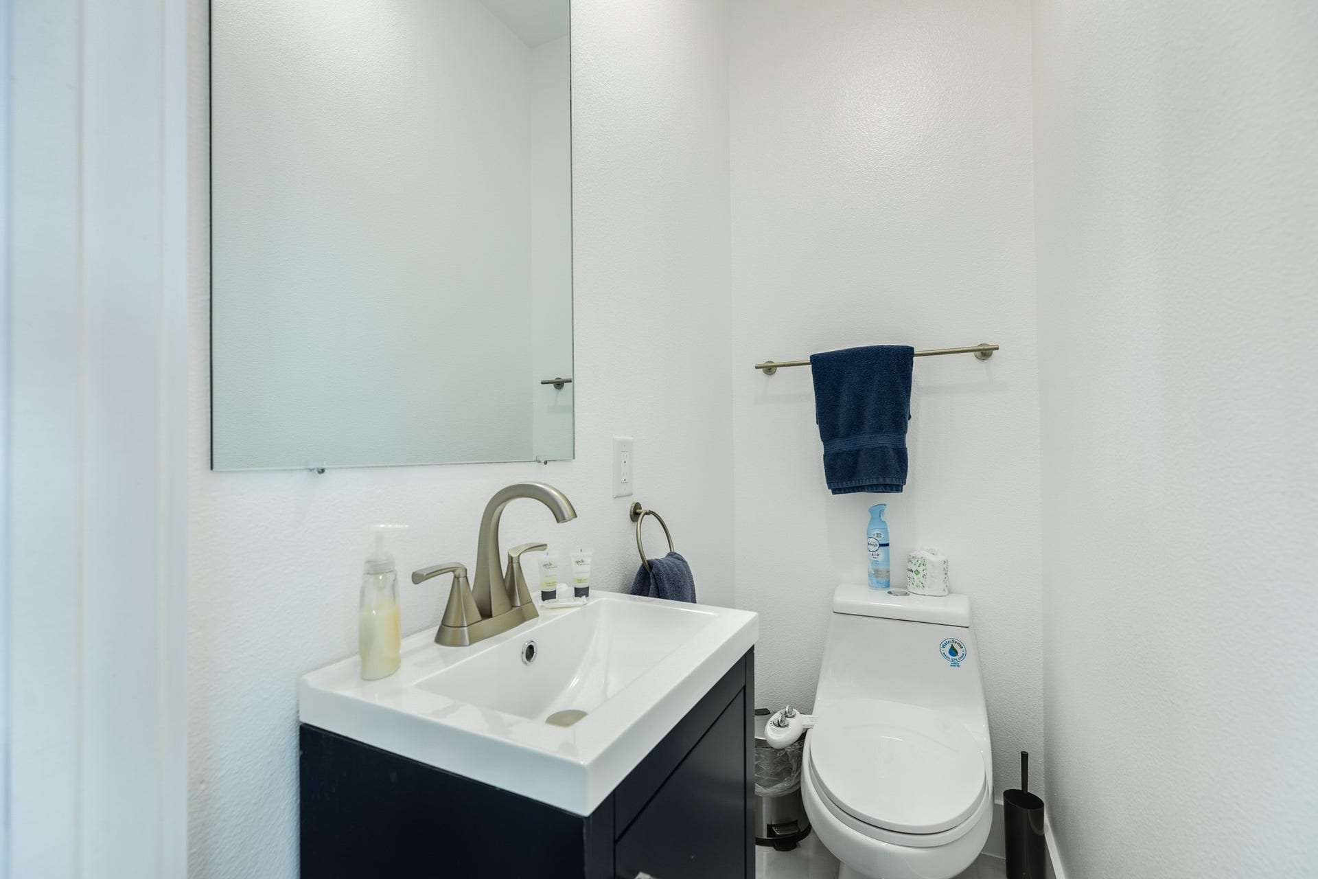 3903 Pirates Beach Blvd Court, Galveston, TX 77554 1/2 bath located in the 2nd floor hallway.