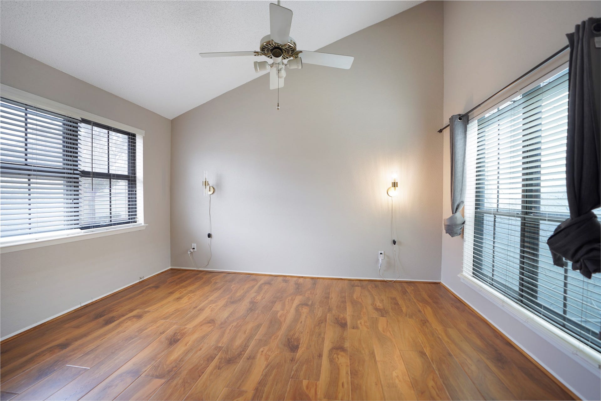 3200 S Gessner Road, #358, Houston, TX 77063 3200 S Gessner Road, #358, Houston, TX 77063