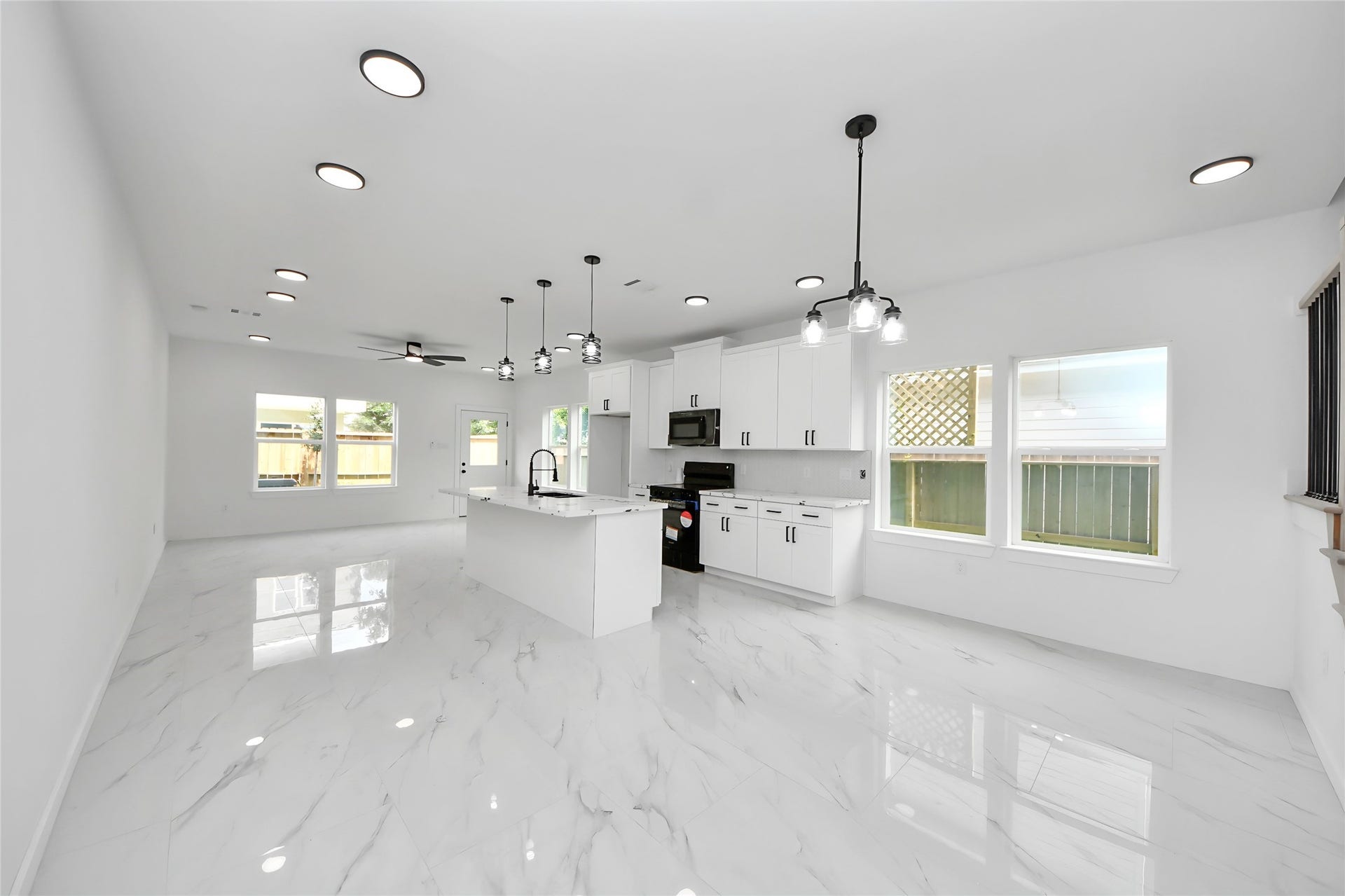 8023 Brandon Street, Houston, TX 77051