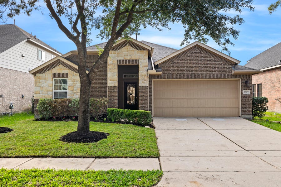 Property photo for 8507 Parsons Knoll Drive, Cypress, TX
