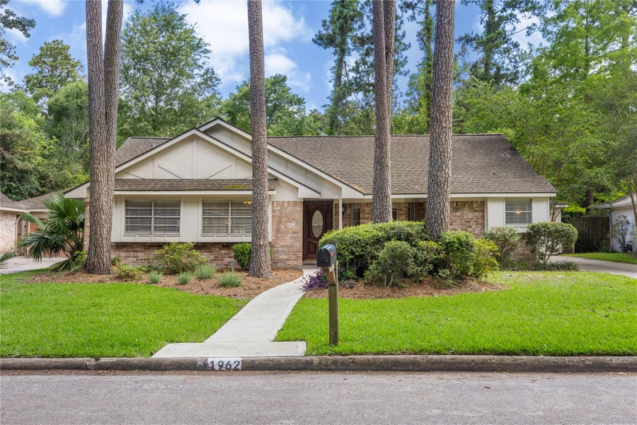 Property photo for 1962 Shadow Rock Drive, Houston, TX
