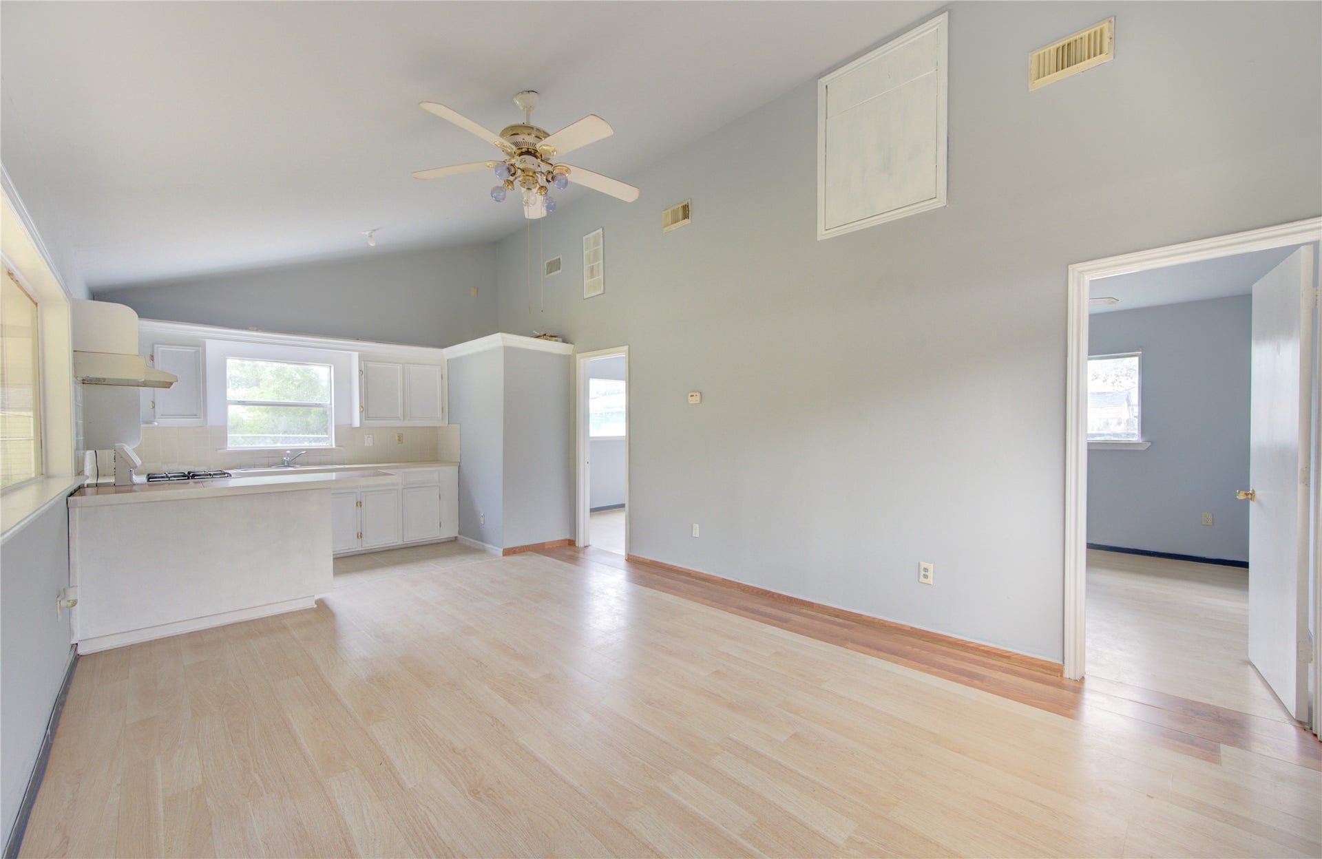 10717 Pillot Street, Houston, TX 77029 10717 Pillot Street, Houston, TX 77029