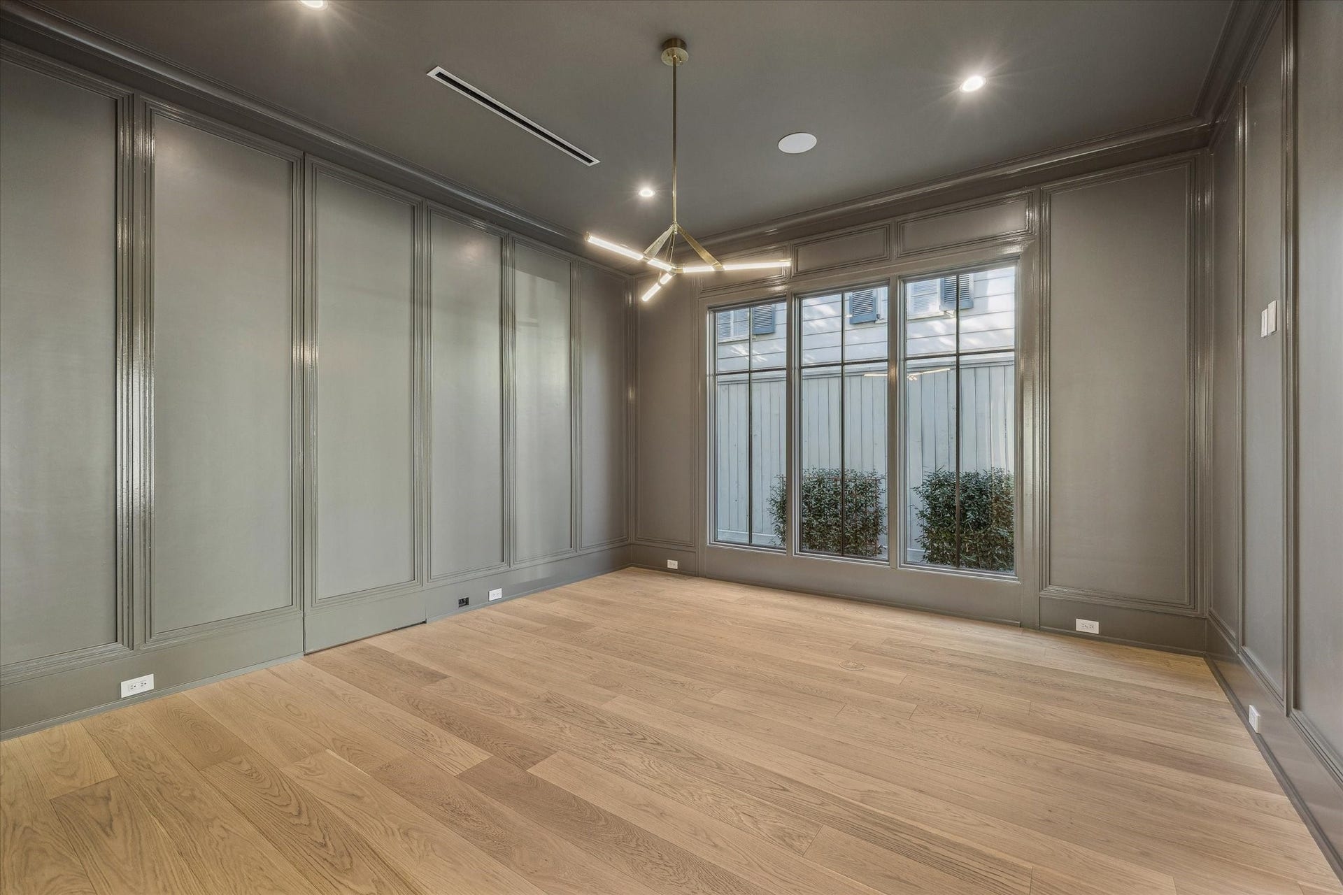 3717 Chevy Chase Drive, Houston, TX 77019 3717 Chevy Chase Drive, Houston, TX 77019