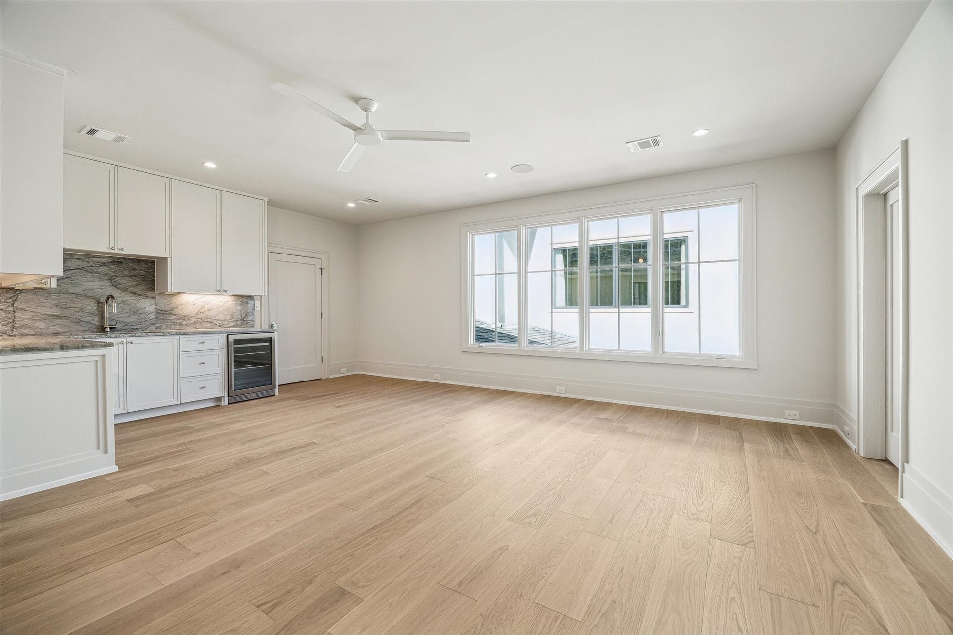 3717 Chevy Chase Drive, Houston, TX 77019 3717 Chevy Chase Drive, Houston, TX 77019