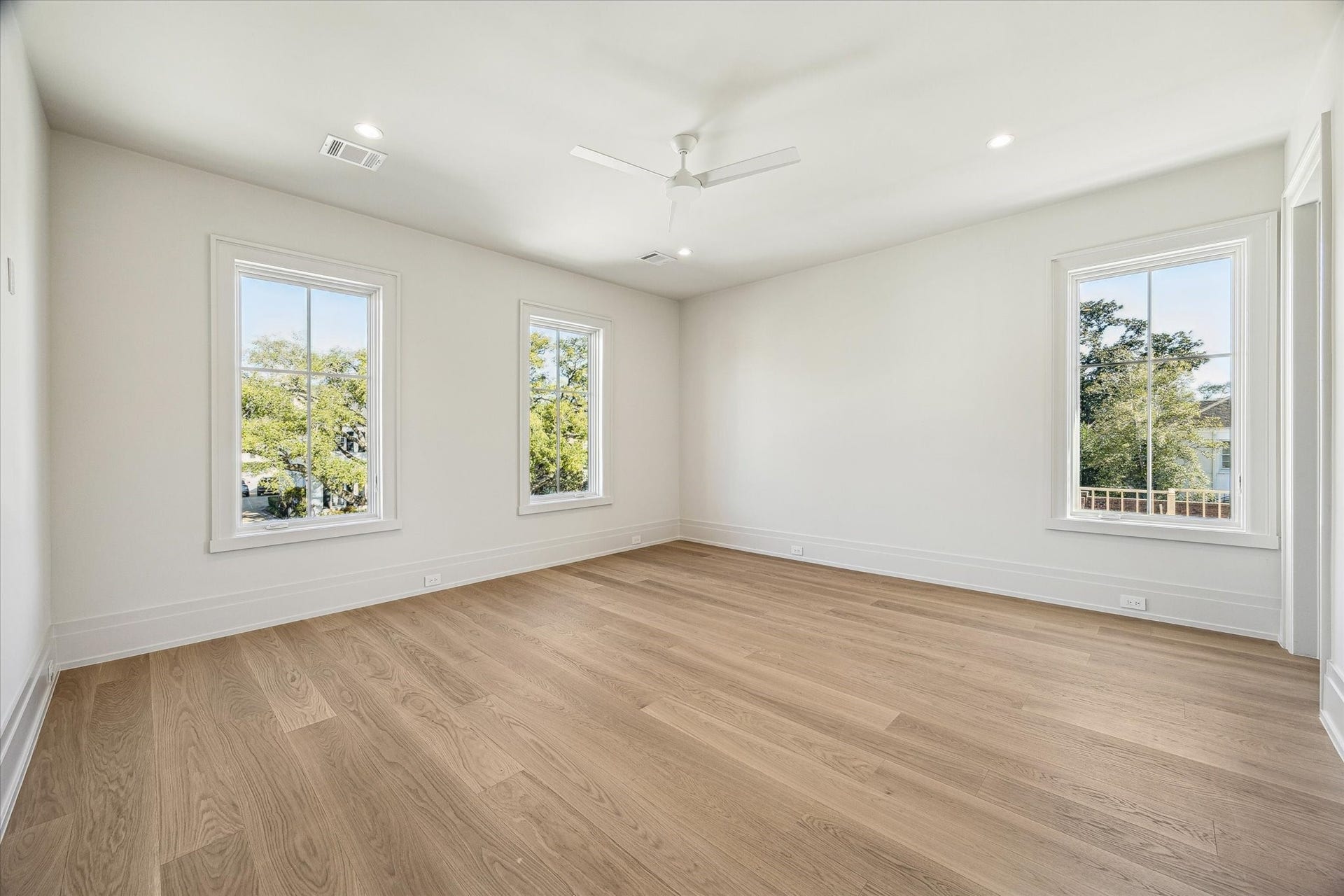 3717 Chevy Chase Drive, Houston, TX 77019 3717 Chevy Chase Drive, Houston, TX 77019