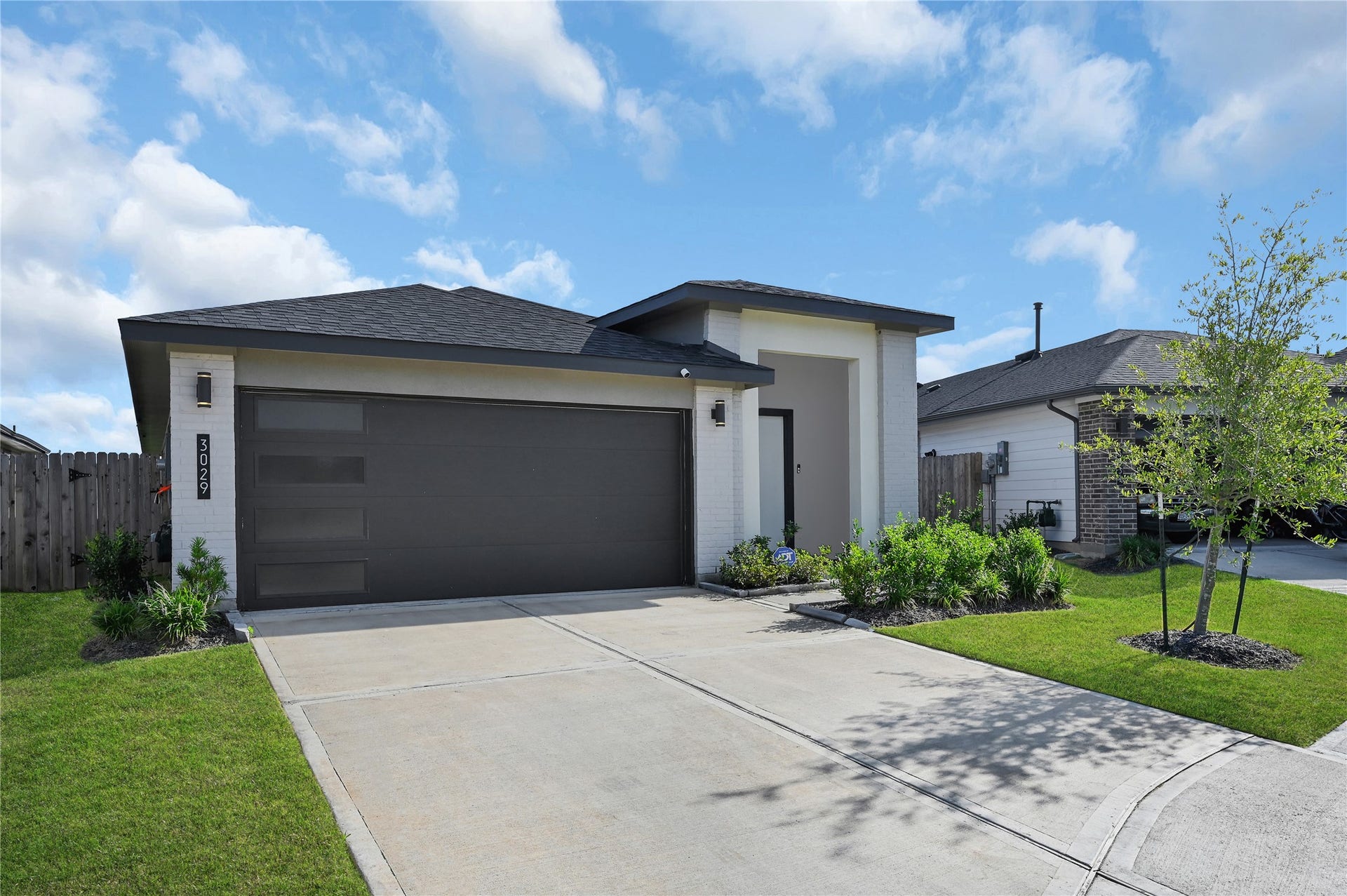 3029 Stamford Hill Lane, Houston, TX 77047 3029 Stamford Hill Lane, Houston, TX 77047