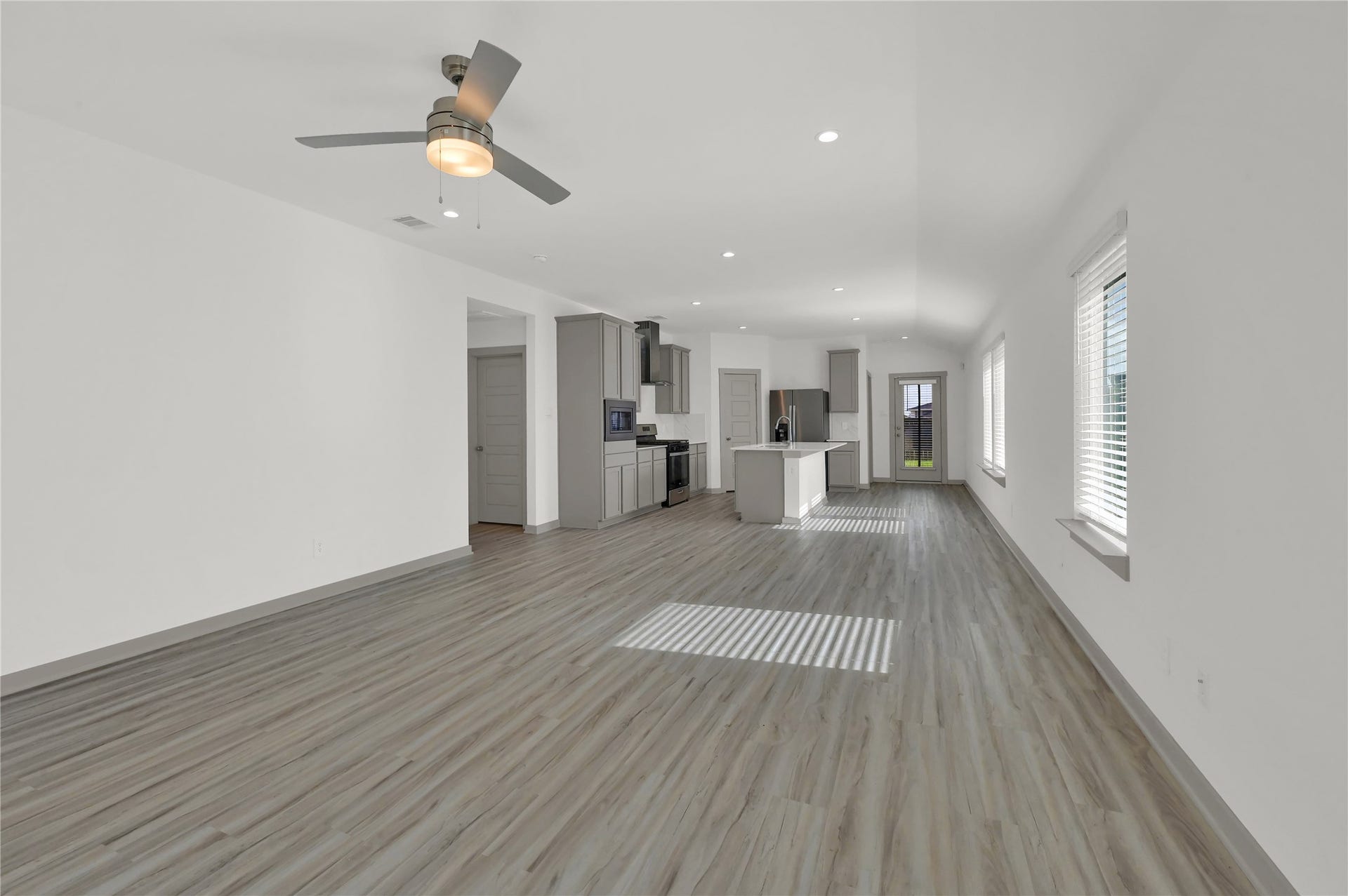 3029 Stamford Hill Lane, Houston, TX 77047 3029 Stamford Hill Lane, Houston, TX 77047