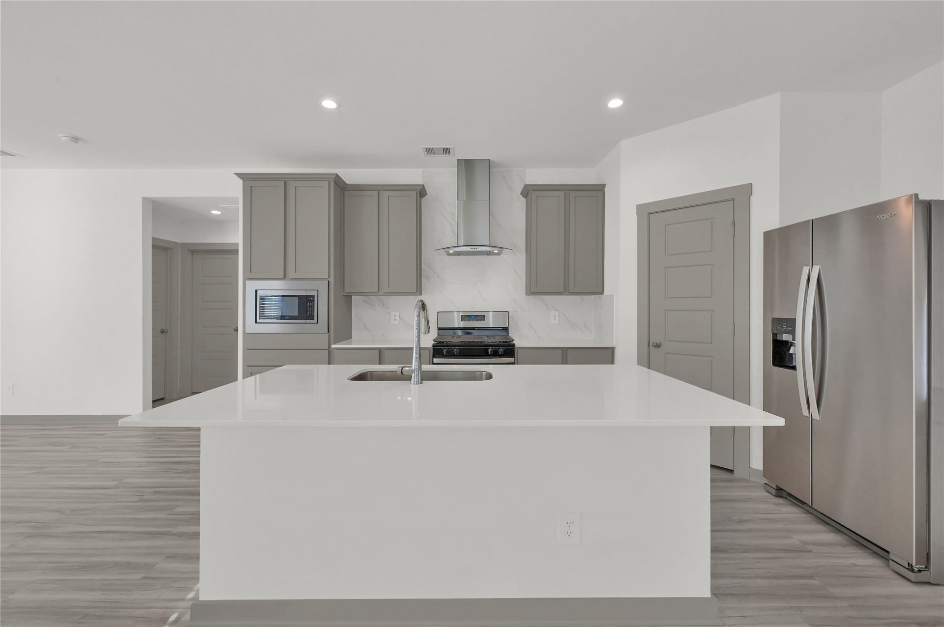 3029 Stamford Hill Lane, Houston, TX 77047 3029 Stamford Hill Lane, Houston, TX 77047