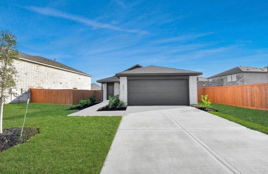 Property photo for 1031 Garnet Rain Circle, Beasley, TX