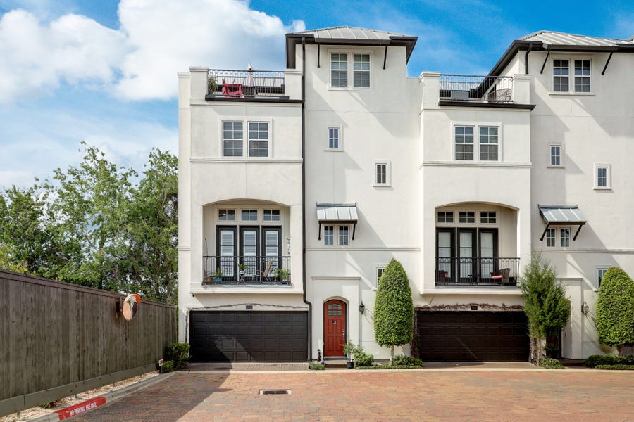 Property photo for 8932 Lakeshore Bend Drive, Houston, TX