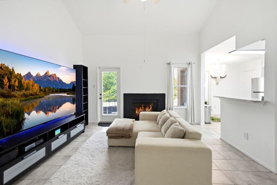 Property photo for 2011 Spenwick Drive, #425, Houston, TX