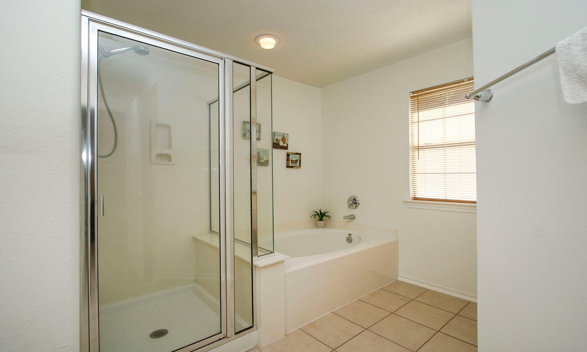 191 N Burberry Park Circle, The Woodlands, TX 77382