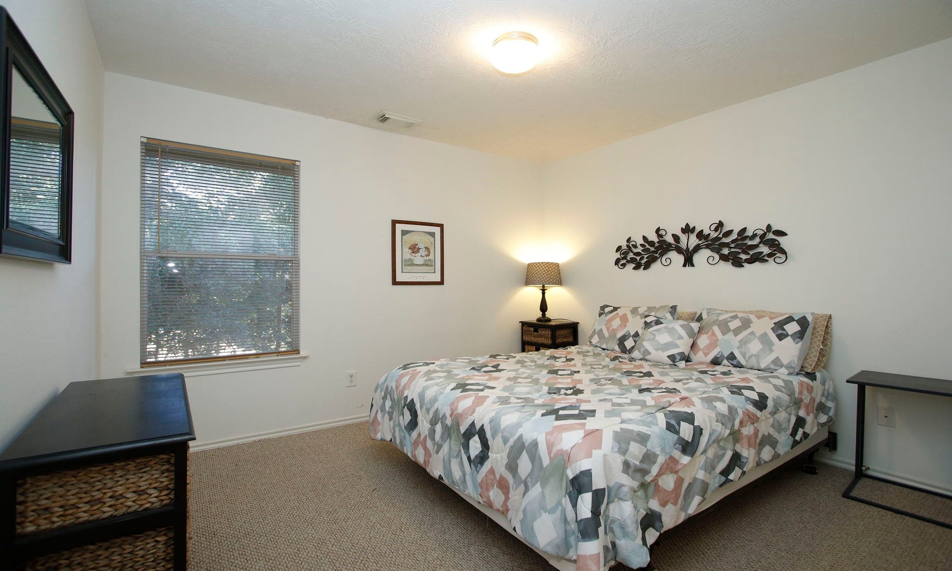 191 N Burberry Park Circle, The Woodlands, TX 77382