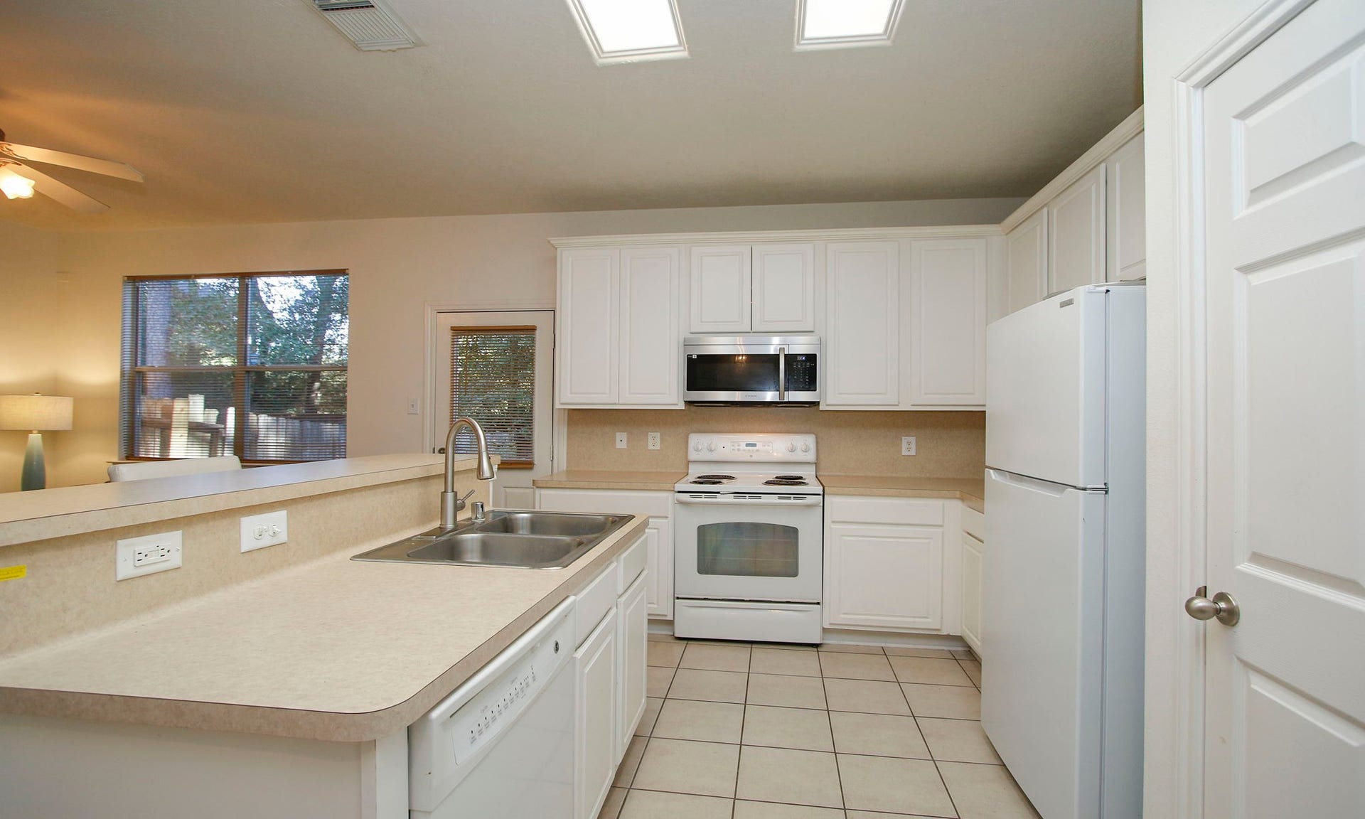 191 N Burberry Park Circle, The Woodlands, TX 77382