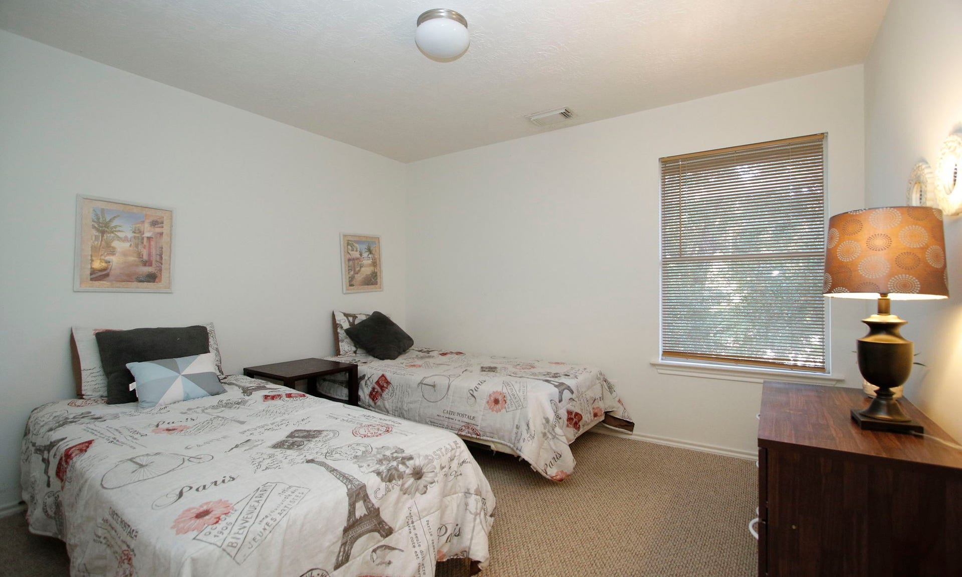 191 N Burberry Park Circle, The Woodlands, TX 77382
