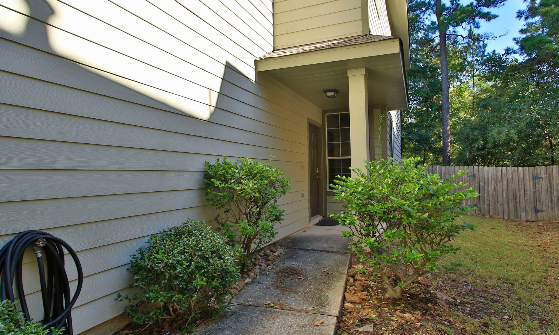 191 N Burberry Park Circle, The Woodlands, TX 77382