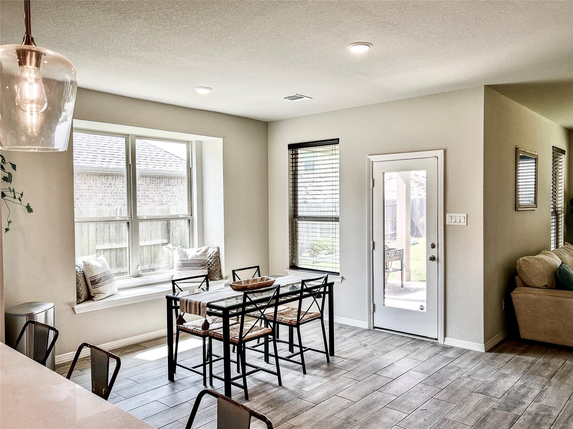 13618 Table Rock Drive, La Marque, TX 77568 13618 Table Rock Drive, La Marque, TX 77568
