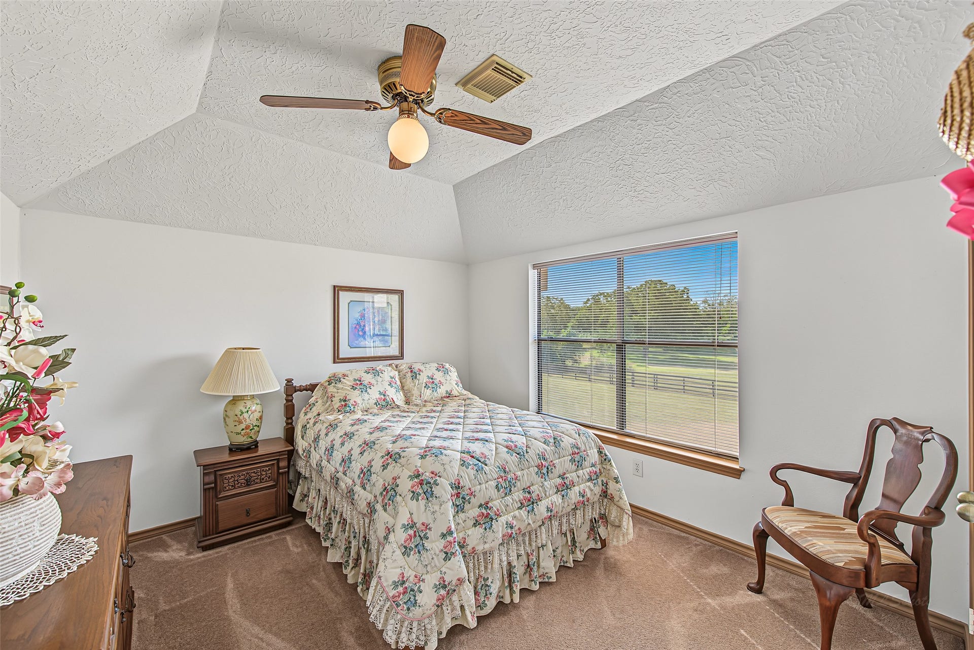 1345 Peach Ridge Road, Brookshire, TX 77423 You will love how the expansive floor plan easily accommodates full bedroom suites, making it an ideal setup for a secondary principal room, guest suite, or teenagers sanctuary.